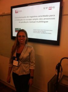 Kelen durante apresentação no Congresso de Tradutores, em Florianópolis/SC. (Crédito: acervo pessoal)