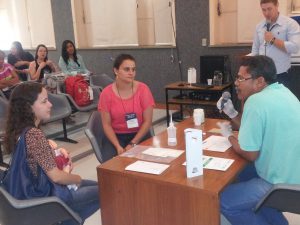 Simulação do acolhimento das famílias. (Foto: Rafaella Arruda)