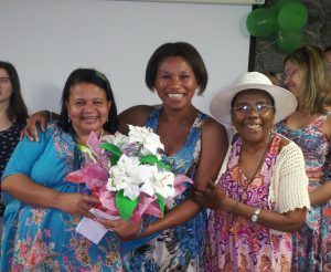 Zenó, Eliana e Rosalina, durante homenagem. Crédito: Bruna Carvalho
