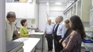 Presidente da Fundep e representantes da área de projetos e negócios da Fundação visitam Laboratório de Genética e Biologia Molecular do Nupad. Foto: Rafaella Arruda.