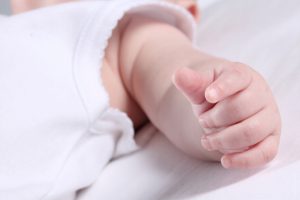 A fibrose cística é identificada na triagem neonatal. Crédito: Photl.com.