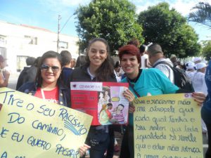 Representantes da Dreminas e Cehmob-MG durante Marcha. Acervo Cehmob-MG.