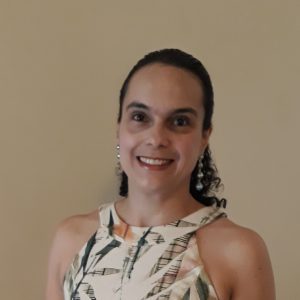 Nara de Oliveira, premiada pela melhor tese do Programa de Pós-Graduação em Saúde da Criança e do Adolescente. Arquivo Pessoal